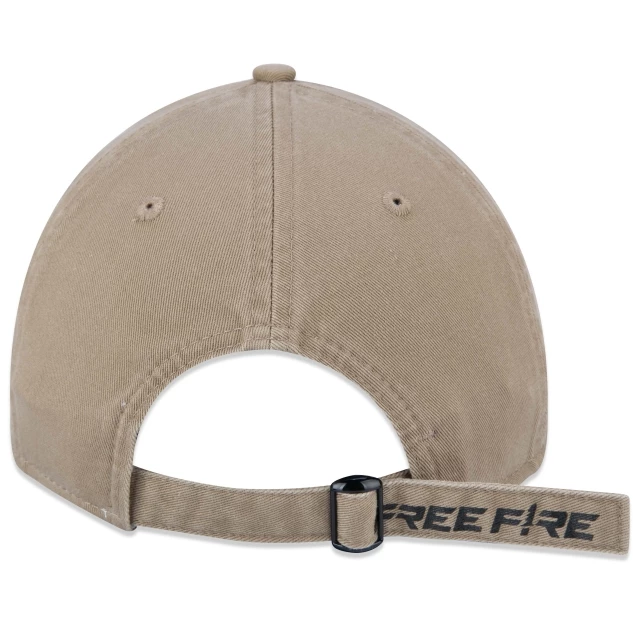 Boné 9TWENTY Strapback Free Fire Aba Curva Cáqui