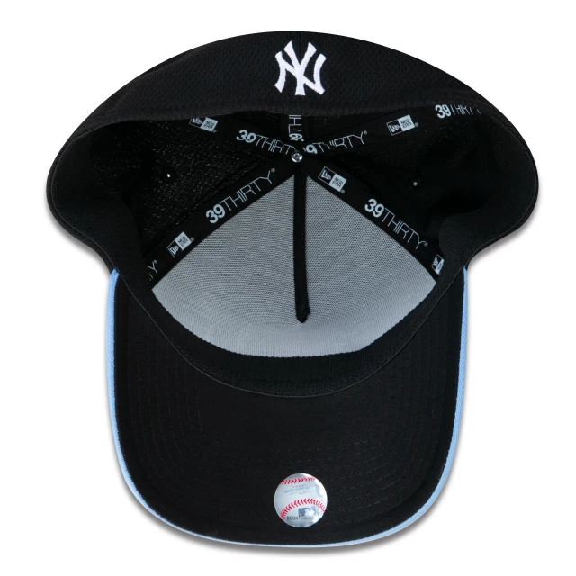 Boné 39THIRTY A-Frame Aba Curva MLB New York Yankees Retro Soundtrack