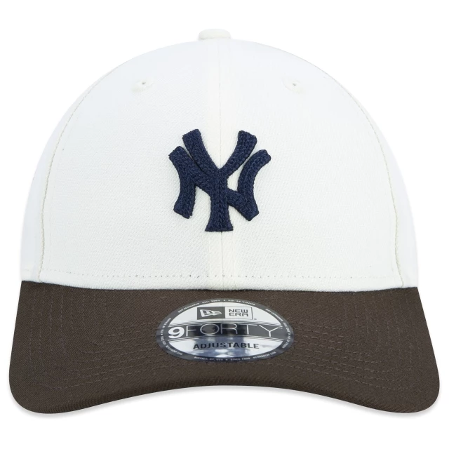 Boné 9FORTY New York Yankees Logo History