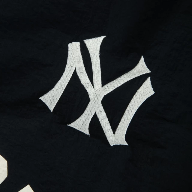 Jaqueta Corta Vento Windbreaker New York Yankees Logo History