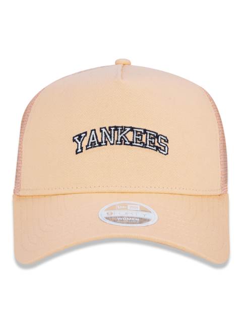 Boné Feminino 9FORTY A-Frame Aba Curva Ajustável MLB New York Yankees League