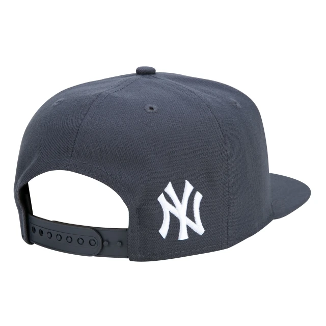 Boné 9FIFTY Original Fit A-Frame Snapback Aba Reta New York Yankees Core Silicone Team