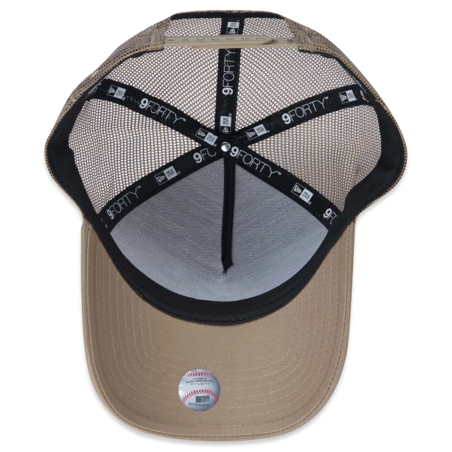 Boné 9FORTY A-Frame Trucker Snapback MLB New York Yankees Aba Curva Cáqui