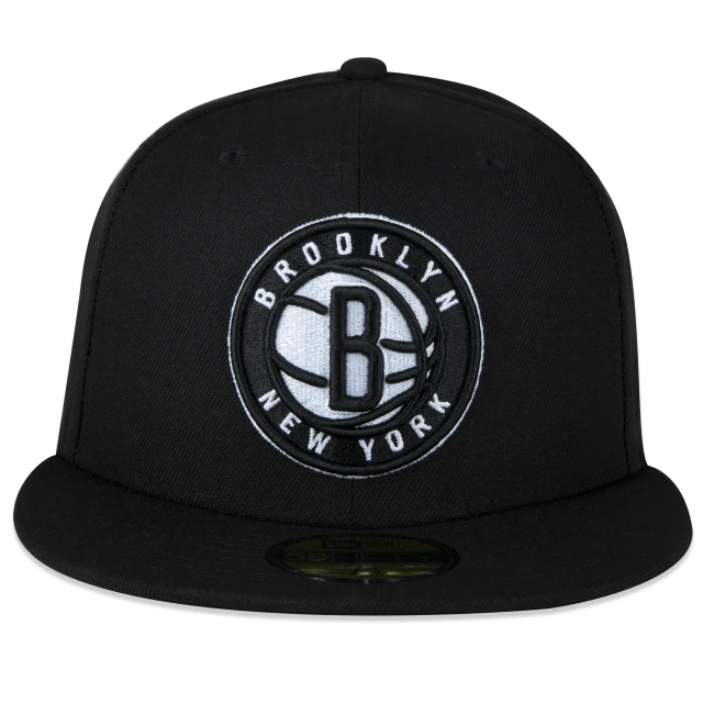 Boné 59FIFTY Aba Reta NBA Brooklyn Nets