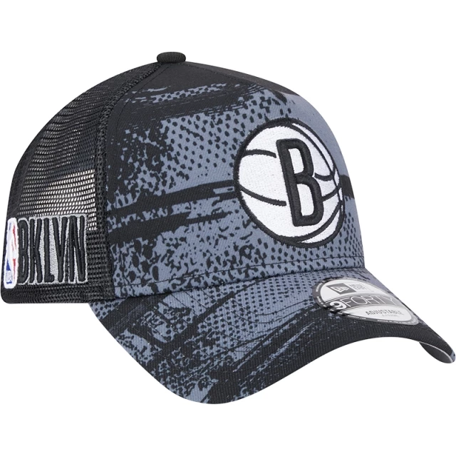 Boné 9FORTY A-Frame Trucker Brooklyn Nets NBA Tip-Off 2024