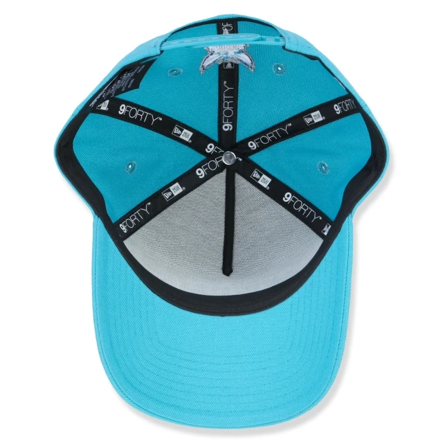 Boné 9FORTY A-Frame Snapback Aba Curva Charlotte Hornets Double