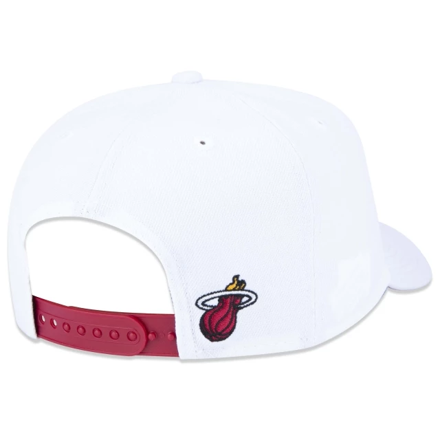 Boné 9FORTY A-Frame Snapback NBA Miami Heat Tecnologic Aba Curva Branco