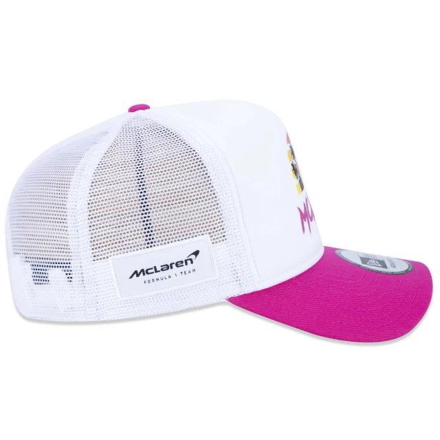 Boné 9FORTY A-Frame Trucker Oficial McLaren F1 Team GP Miami Rosa Branco Aba Curva Ajustável