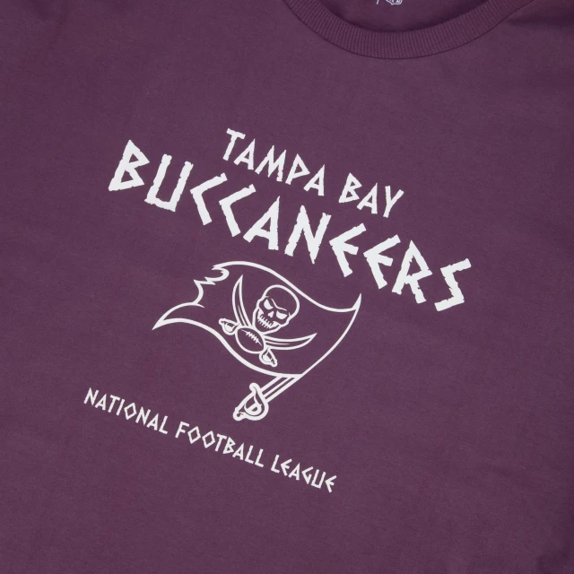 Camiseta Plus Size Regular NFL Tampa Bay Buccaneers Manga Curta