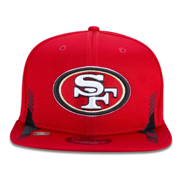 Boné 9FIFTY San Francisco 49ers Sideline Cold Weather Aba Reta Vermelho