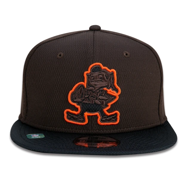 Boné 9FIFTY Cleveland Browns Sideline Cold Weather Aba Reta Marrom