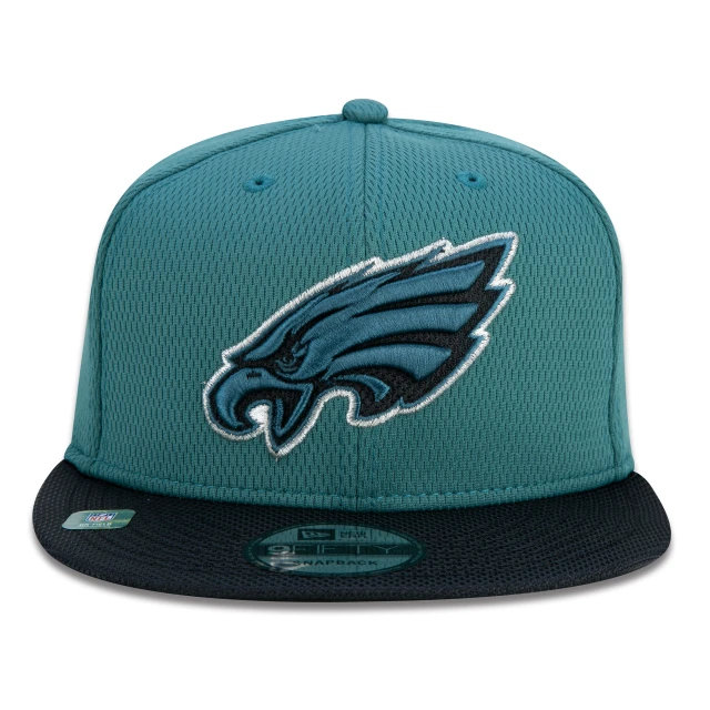 Boné 9FIFTY Philadelphia Eagles Sideline Cold Weather Aba Reta Preto