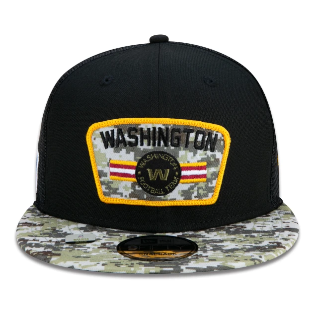 Boné 9FIFTY Trucker Washington Salute To Service NFL Snapback Aba Reta Preto