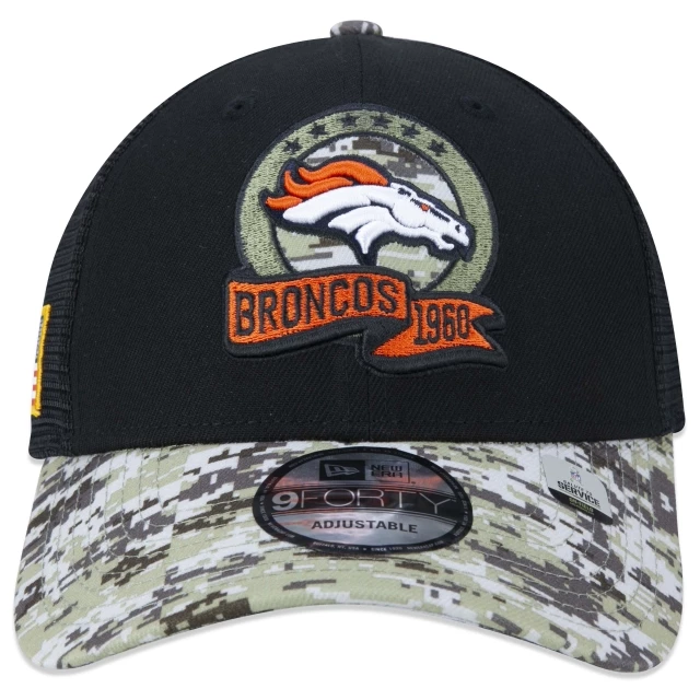 Boné 9FORTY Denver Broncos Salute To Service 2022 Trucker Aba Curva