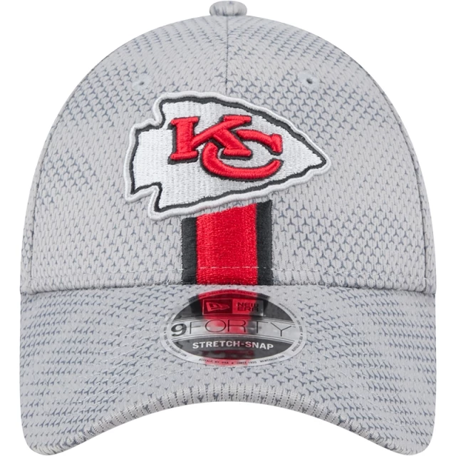 Boné 9FORTY Stretch Snap Kansas City Chiefs NFL Sideline 2024-25