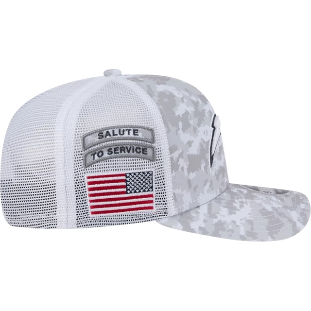 Boné 9SEVENTY Trucker Stretch Snap Los Angeles Chargers NFL Salute To Service 2024-25