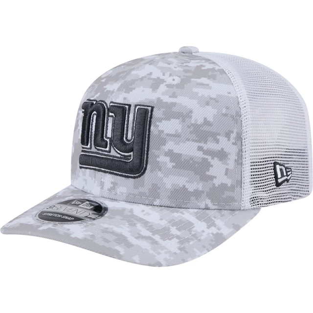 Boné 9SEVENTY Trucker Stretch Snap New York Giants NFL Salute To Service 2024-25