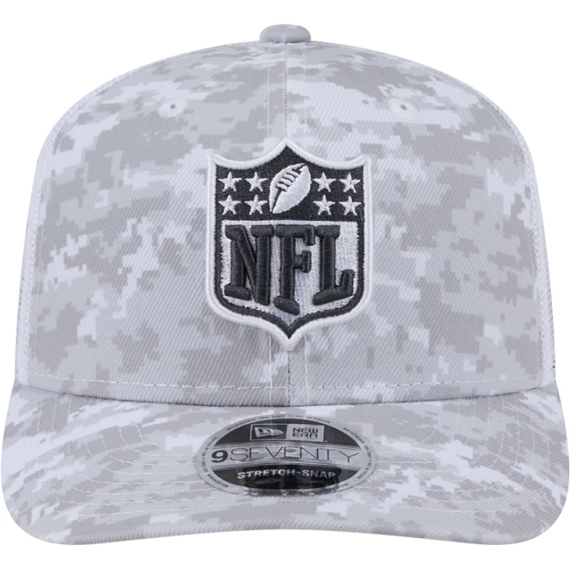 Boné 9SEVENTY Trucker Stretch Snap NFL Logo NFL Salute To Service 2024-25