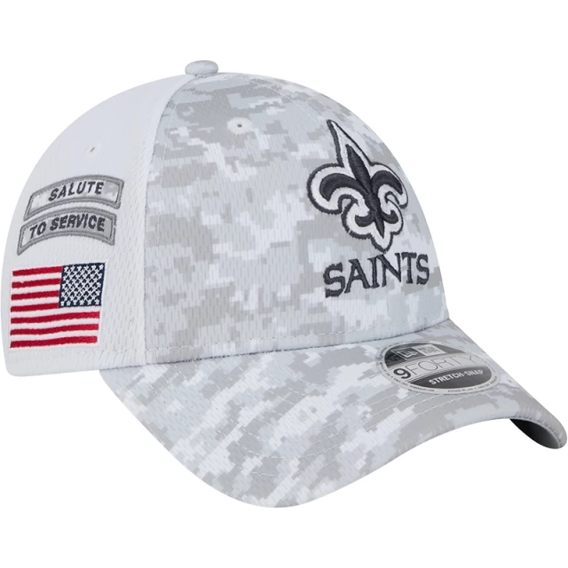 Boné 9FORTY Stretch Snap New Orleans Saints NFL Salute To Service 2024-25