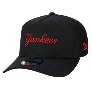Boné 9FORTY A-Frame Snapback Aba Curva MLB New York Yankees Soccer Style