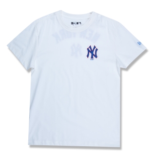 Camiseta Feminina Regular Manga Curta New York Yankees Team 70s Logo