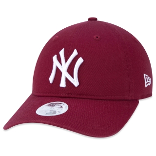 Boné Feminino 9TWENTY Strapback MLB New York Yankees Aba Curva Vermelho Escuro