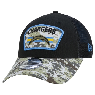 Boné 9FORTY Trucker Los Angeles Chargers Salute To Service NFL Snapback Aba Curva Preto
