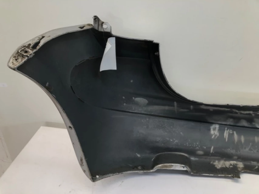 Para Choque Traseiro Citroen Xsara Picasso Prata Detalhe