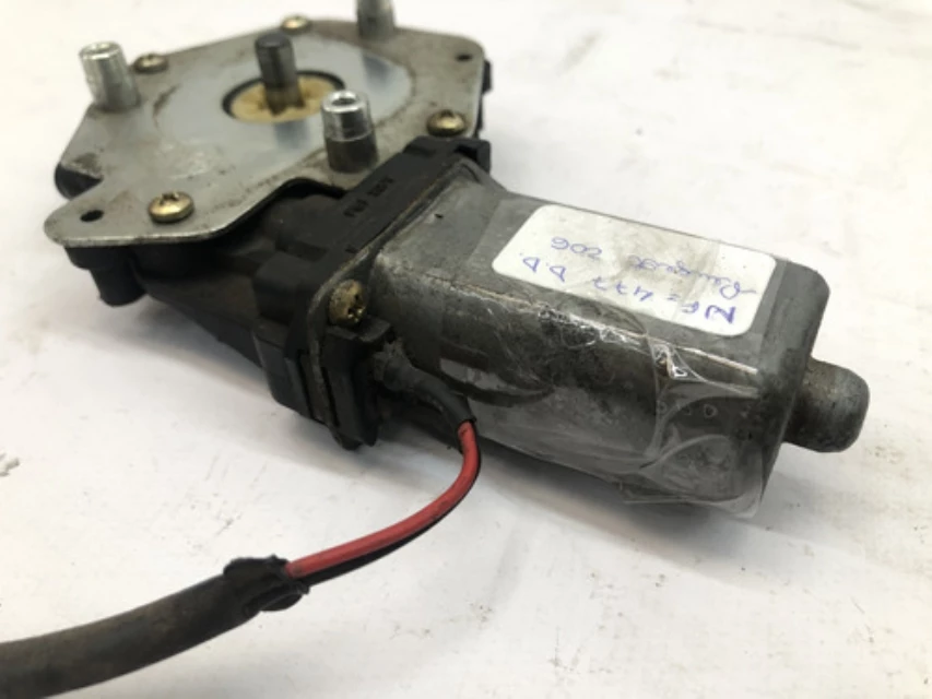 Motor Máquina Vidro Dianteira Direita Peugeot 206 2p