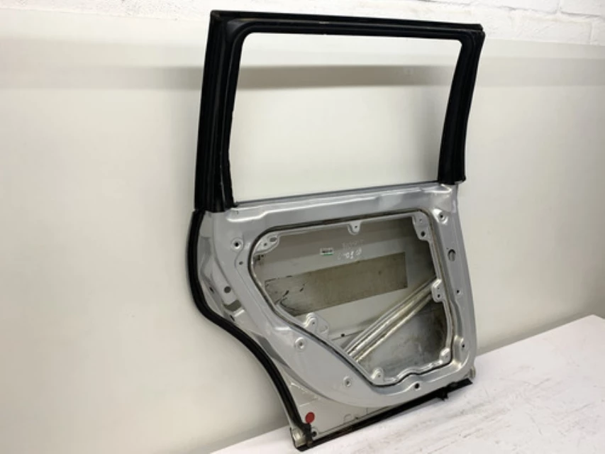 Porta Traseira Esquerda Vw Passat Variant B5 1997 2000