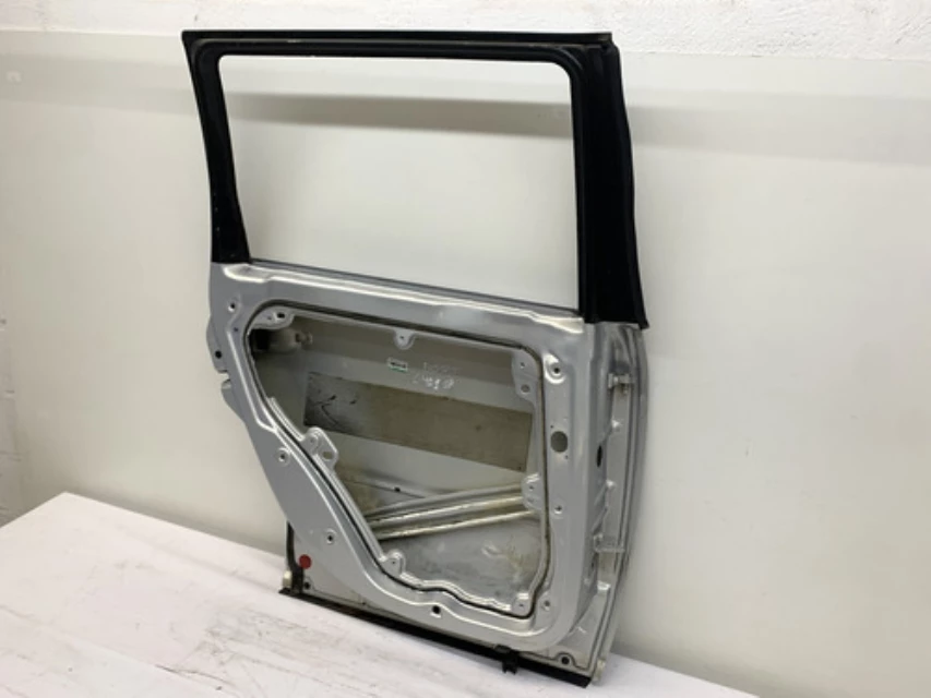 Porta Traseira Esquerda Vw Passat Variant B5 1997 2000