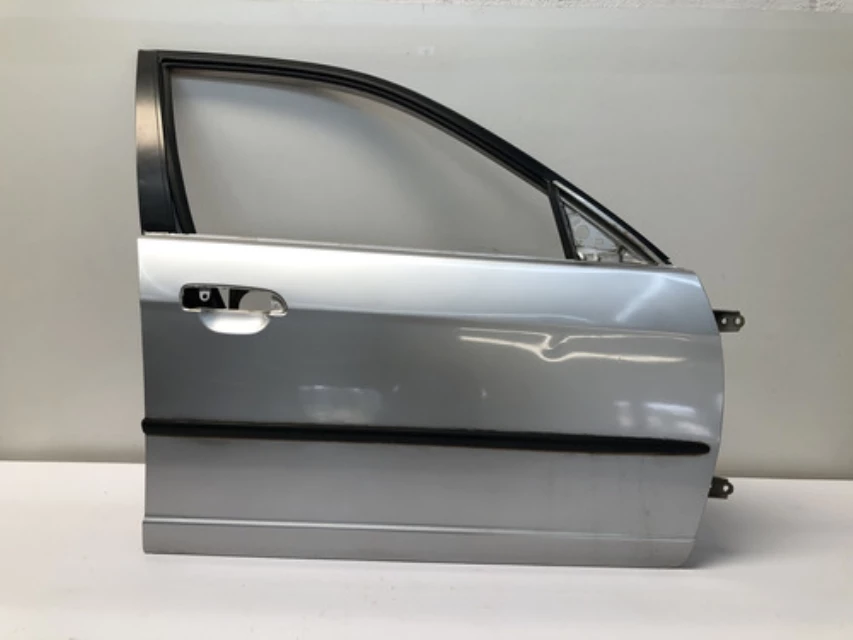 Porta Dianteira Direita Honda Civic 2001 2006 Prata Detalhe