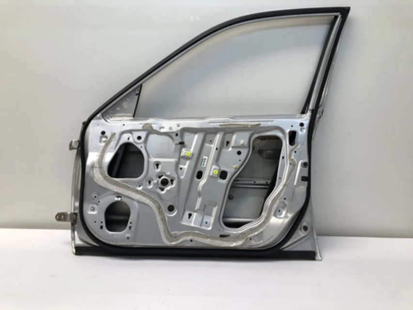 Porta Dianteira Direita Honda Civic 2001 2006 Prata Detalhe