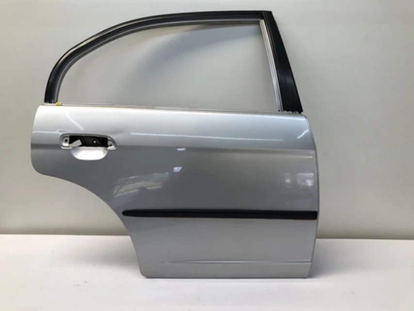 Porta Traseira Direita Honda Civic 2001 2006 Prata Detalhe