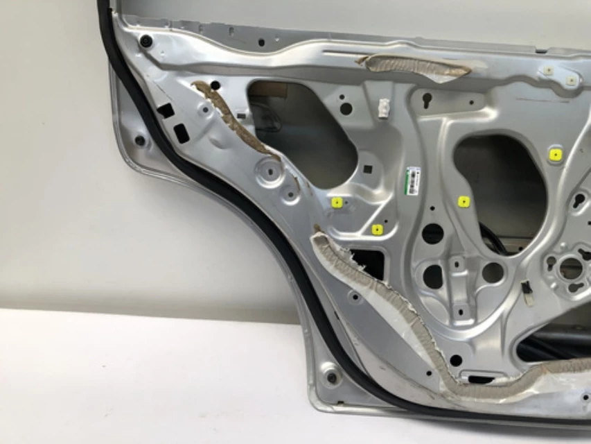 Porta Traseira Esquerda Honda Civic 2001 2006 Prata Detalhe