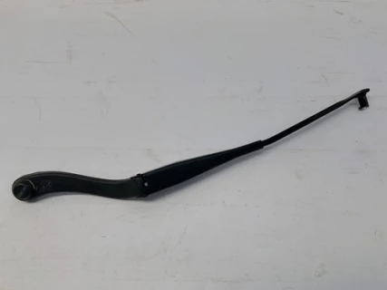 Braço Limpador Esquerdo Para Brisa Mercedes C200 2009 2011