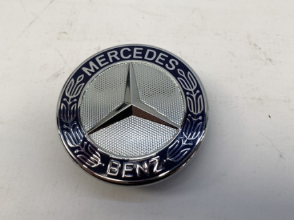 Emblema Capô Mercedes C200 2048170616