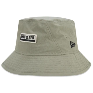 Chapéu Bucket Survivor Rubber Badge